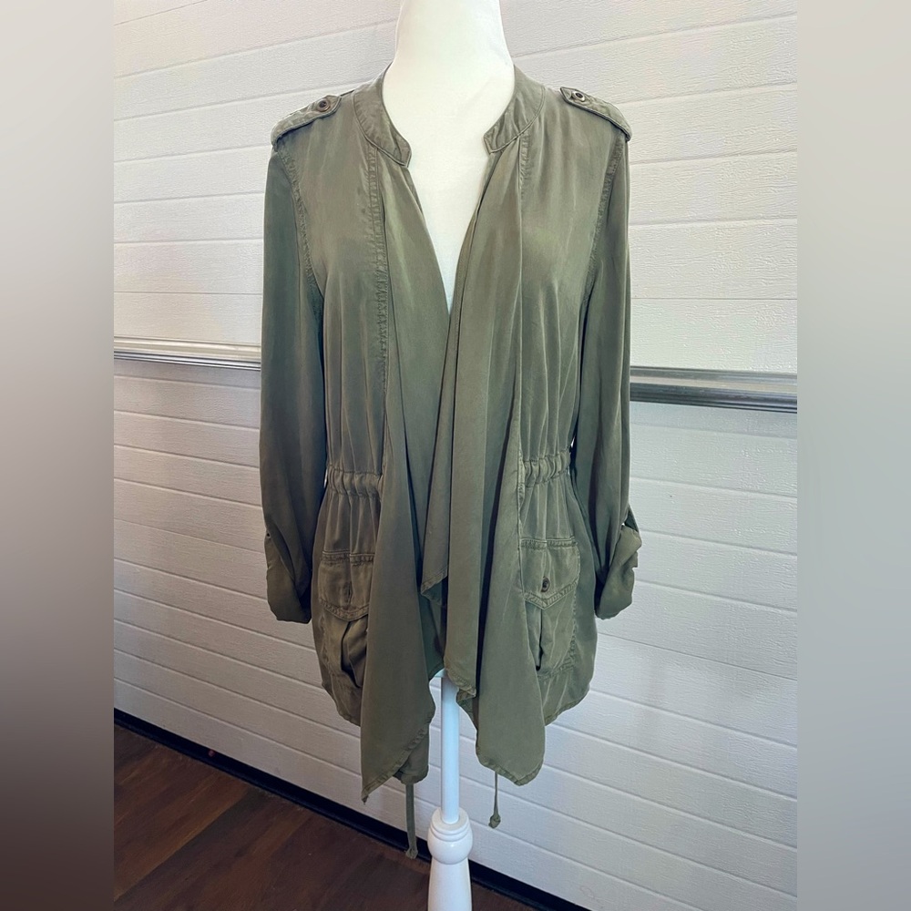 Lightweight jacket